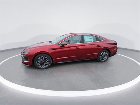 New 2025 Hyundai Sonata SEL image 4