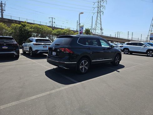 Used 2019 Volkswagen Tiguan SEL FWD image 5