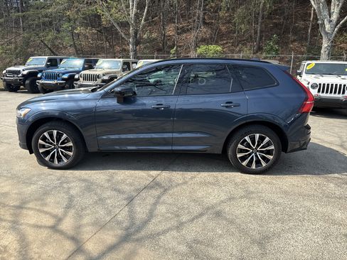 Used 2024 Volvo XC60 B5 Plus image 4