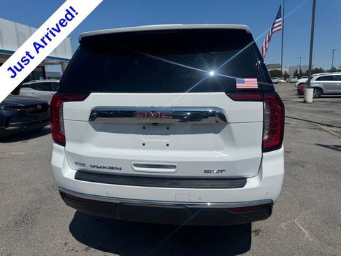 Used 2023 GMC Yukon SLT w/ SLT Premium Package AWD/4WD image 4