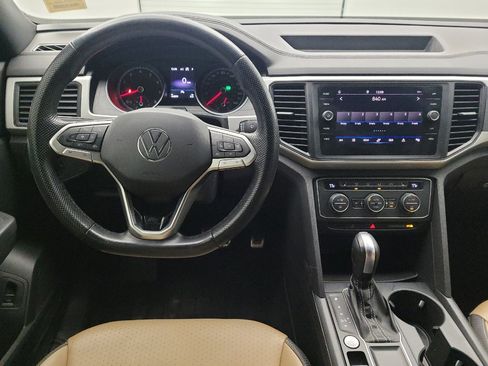 Used 2021 Volkswagen Atlas Cross Sport SE image 22
