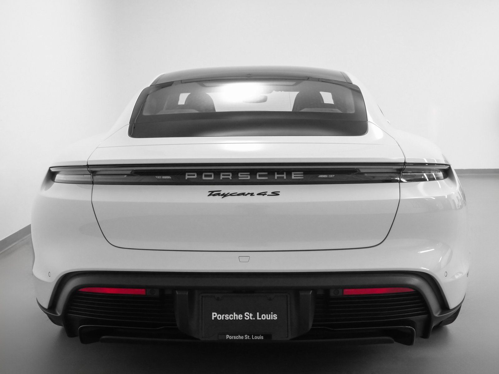 Used 2025 Porsche Taycan 4S AWD/4WD image 11