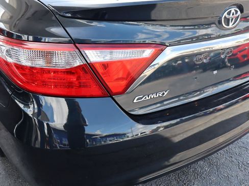 Used 2016 Toyota Camry SE FWD image 32