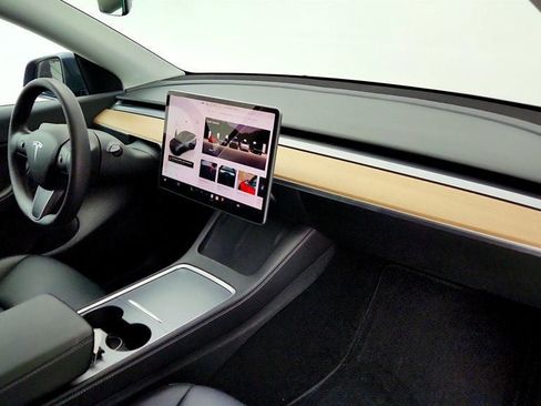 Used 2022 Tesla Model Y Performance AWD/4WD image 29