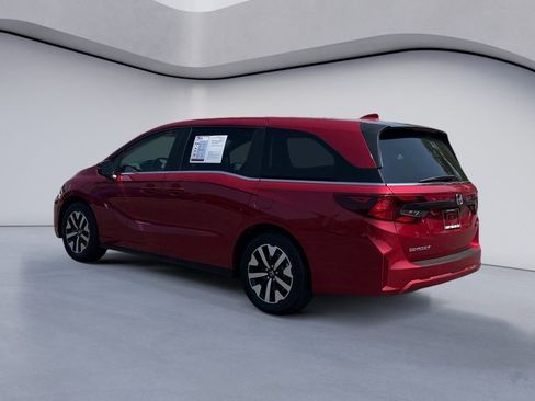 Used 2025 Honda Odyssey EX-L image 3