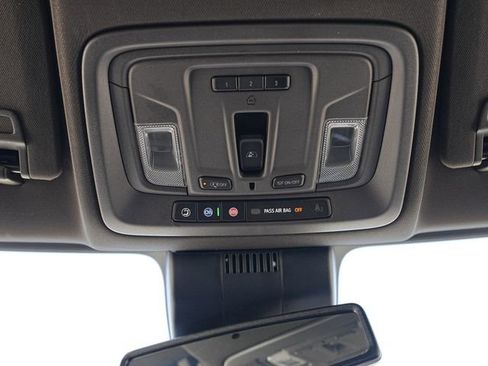 Used 2023 Chevrolet Silverado 1500 LTZ AWD/4WD image 38