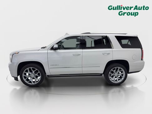 Used 2020 GMC Yukon Denali w/ Denali Premium Package image 3