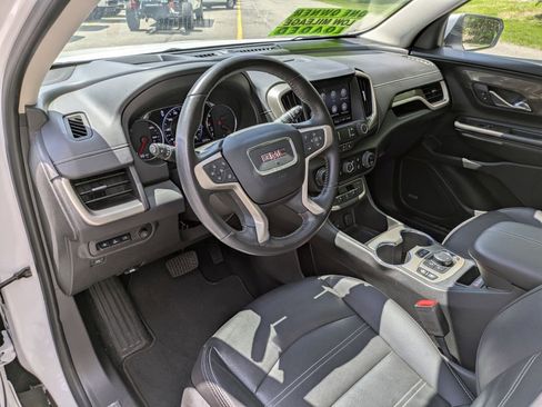 Certified 2022 GMC Terrain Denali w/ Denali Premium Package AWD/4WD image 11