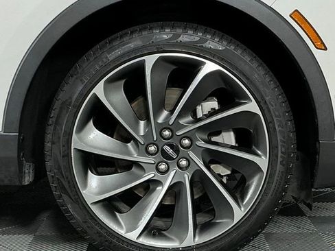 Used 2021 Lincoln Nautilus Reserve w/ Equipment Group 201A FWD image 9