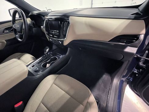 Used 2023 Chevrolet Traverse LS AWD/4WD image 29