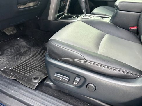 Used 2023 Toyota 4Runner SR5 Premium w/ Moonroof Package image 26