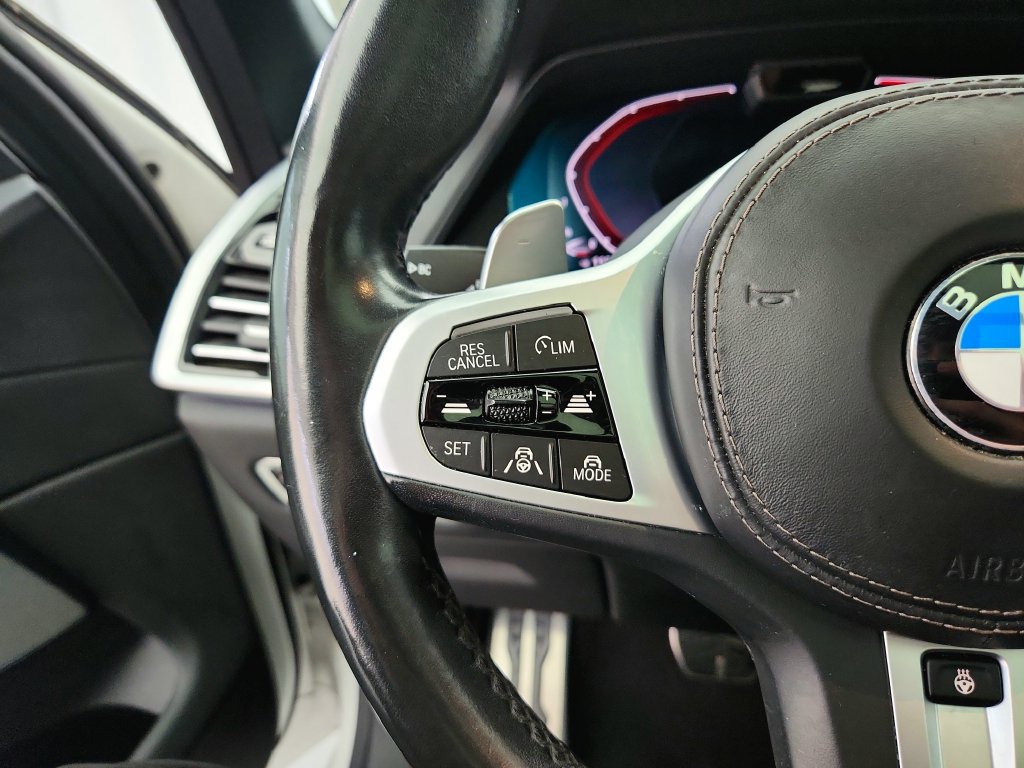 Used 2019 BMW X5 xDrive50i w/ M Sport Package AWD/4WD image 24