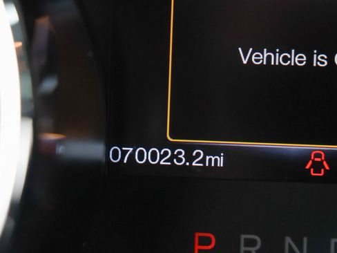 Used 2017 Ford Mustang GT Premium w/ Equipment Group 401A image 16