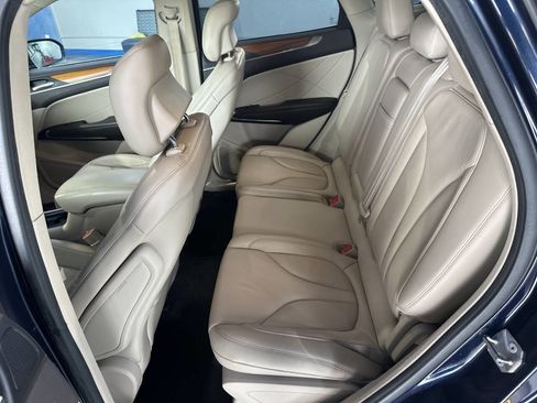 Used 2017 Lincoln MKC Select w/ Select Plus Package image 17