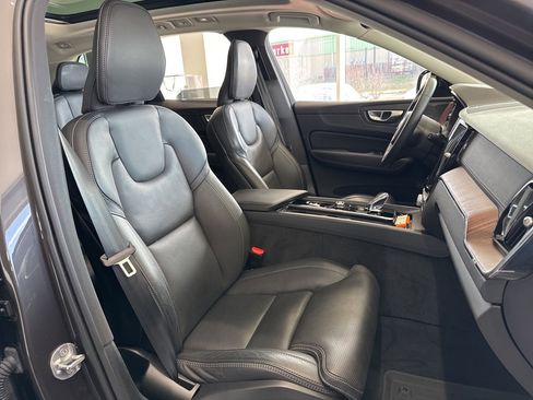 Used 2024 Volvo XC60 B5 Ultimate w/ Protection Package Premier image 51