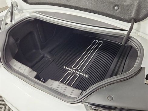 Used 2021 Chevrolet Camaro LT w/ Technology Package image 15