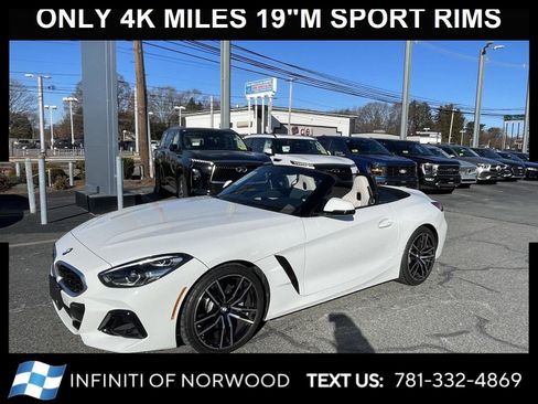 Used 2023 BMW Z4 sDrive30i w/ Convenience Package image 1