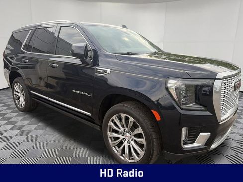 Used 2021 GMC Yukon Denali w/ Denali Premium Package AWD/4WD image 11
