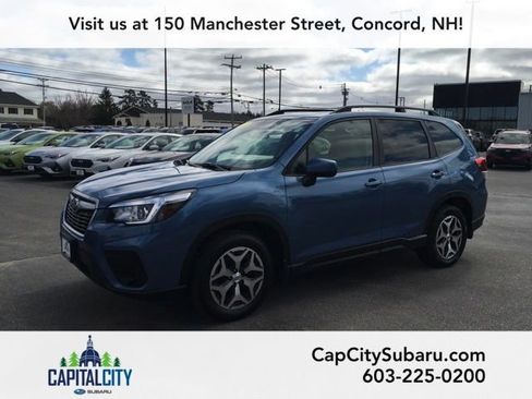 Used 2020 Subaru Forester Premium AWD/4WD image 3