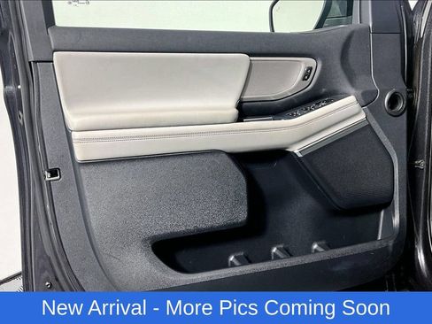 Used 2025 Ford Expedition Active AWD/4WD image 23