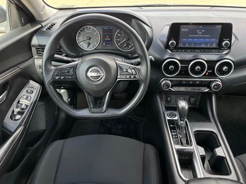 Used 2024 Nissan Sentra S FWD image 9