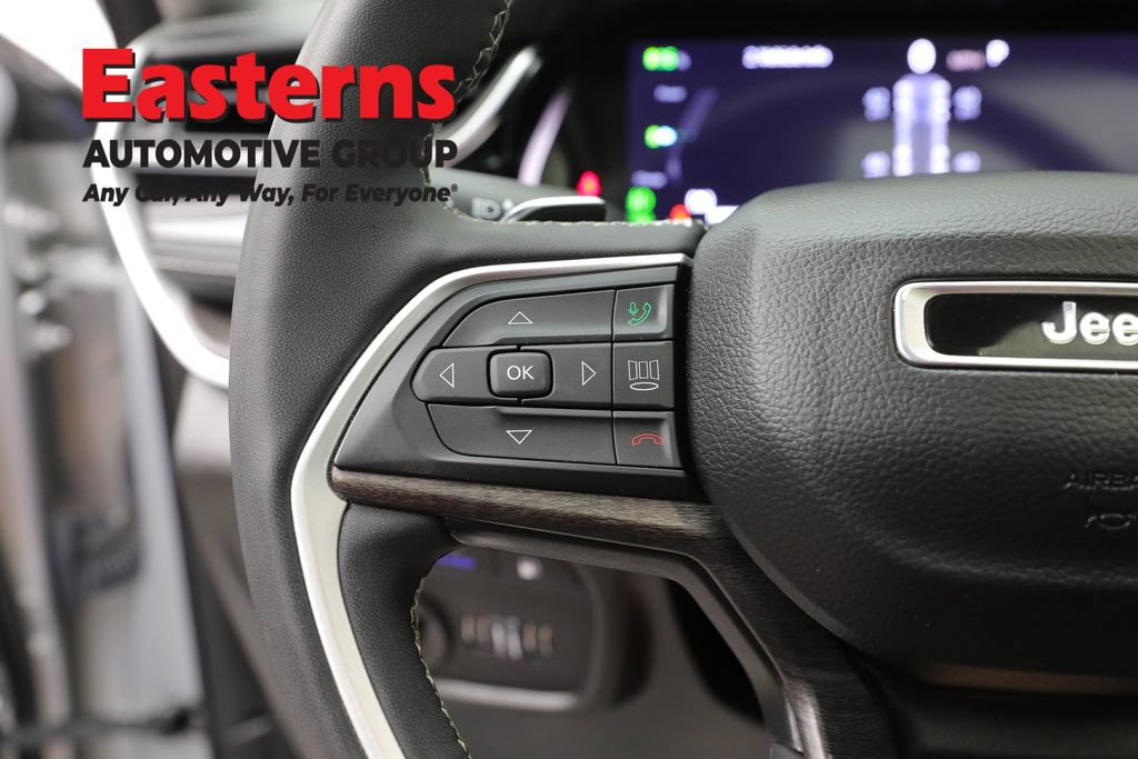 Used 2022 Jeep Grand Cherokee Limited 4xe AWD/4WD image 16