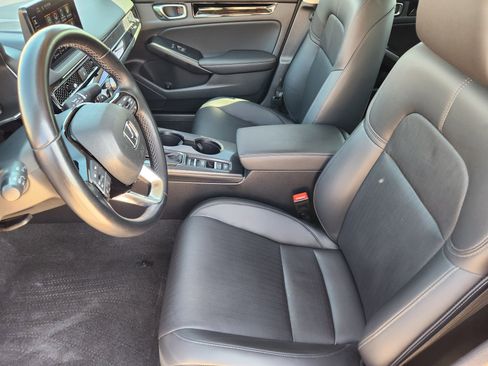 Used 2023 Honda Civic Touring image 14