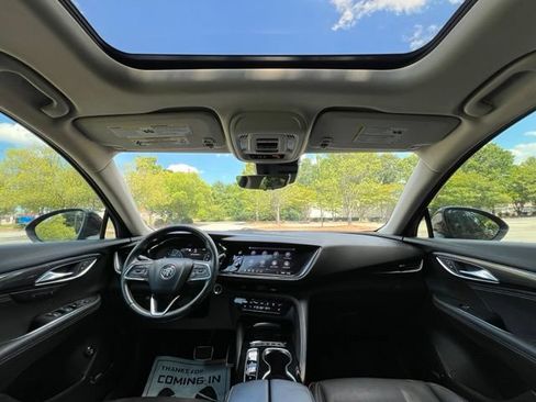 Used 2022 Buick Envision Essence w/ Technology Package II FWD image 27