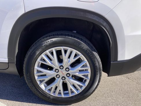 Used 2024 GMC Acadia Elevation image 19