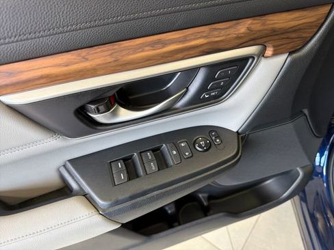 Used 2020 Honda CR-V Touring image 12