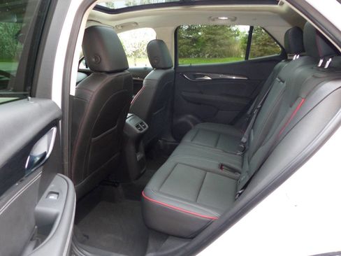 Used 2023 Buick Envision Essence w/ Sport Touring Package AWD/4WD image 31
