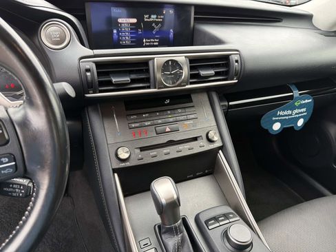 Used 2020 Lexus IS 300 w/ Accessory Package 2 image 9