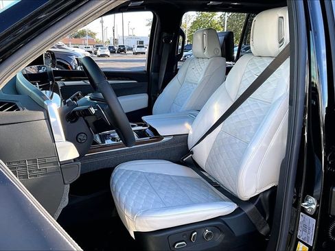 New 2026 Cadillac Escalade Platinum Sport image 12