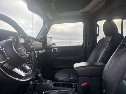 Used 2022 Jeep Gladiator Overland w/ Popular Equipment Package image 26