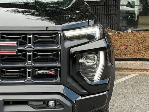 Used 2024 GMC Canyon AT4 w/ AT4 Premium Package AWD/4WD image 5