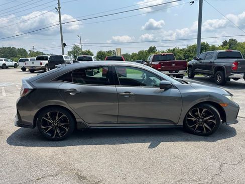 Used 2018 Honda Civic Sport image 7