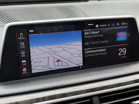 Used 2022 BMW 750i xDrive w/ Luxury Rear Seating Package AWD/4WD image 12