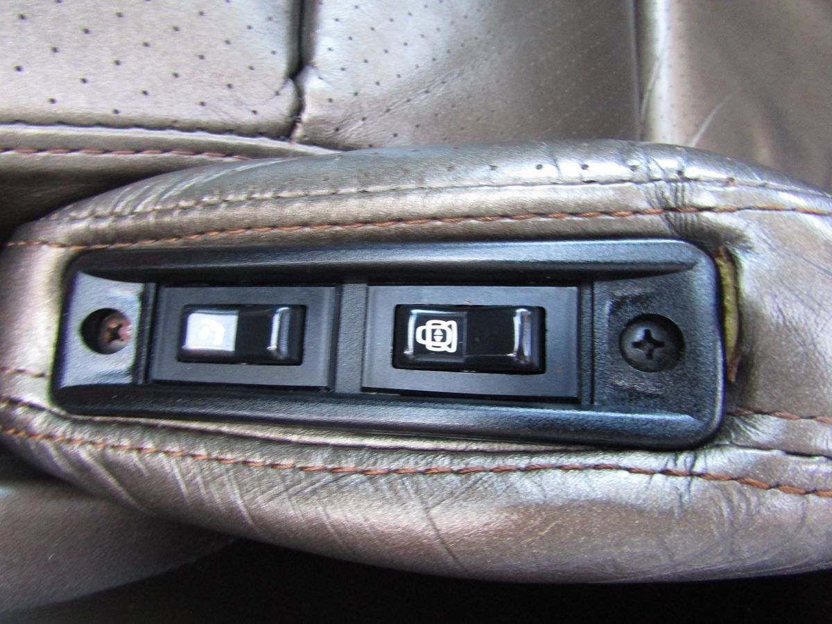 Used 1985 Chevrolet Corvette Coupe RWD image 5