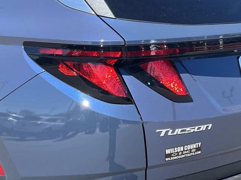 Certified 2025 Hyundai Tucson SEL AWD/4WD image 10