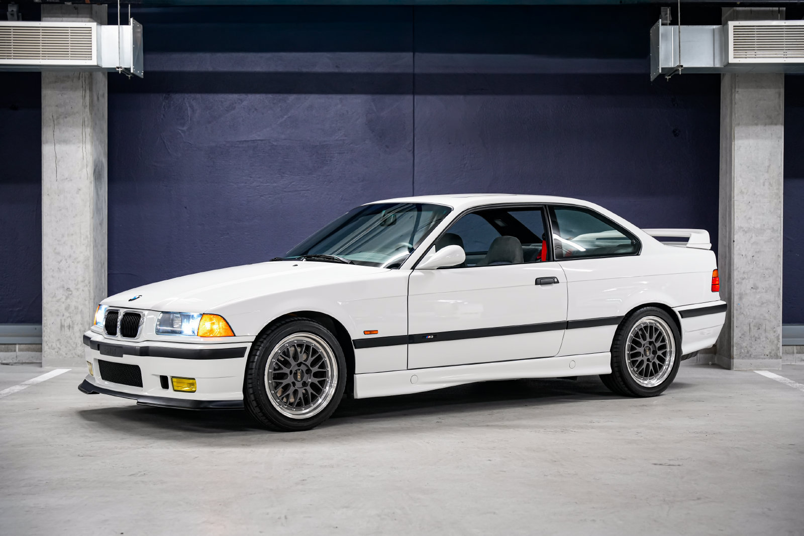 Used 1997 BMW M3 Coupe RWD image 6