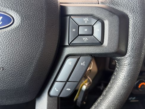 Used 2016 Ford F150 XLT w/ Equipment Group 302A Luxury AWD/4WD image 18