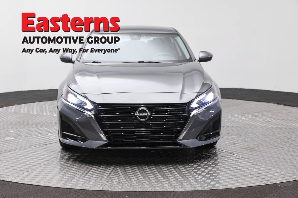 Used 2023 Nissan Altima 2.5 S FWD image 4