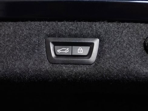 Used 2019 BMW M550i xDrive AWD/4WD image 21