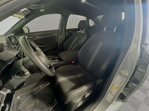 Used 2025 Honda Civic Sport image 10
