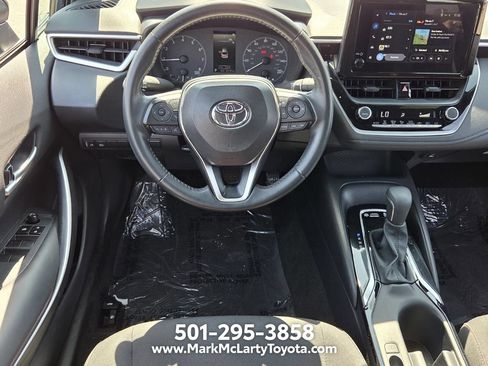 Used 2025 Toyota Corolla SE FWD image 11