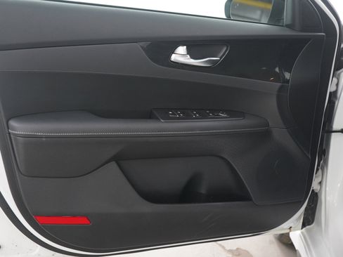 Used 2024 Kia Forte GT-Line image 19