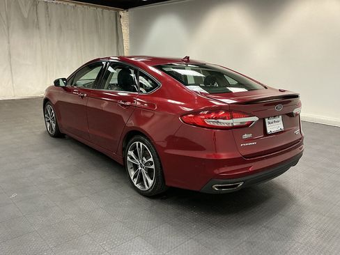 Used 2019 Ford Fusion Titanium AWD/4WD image 3