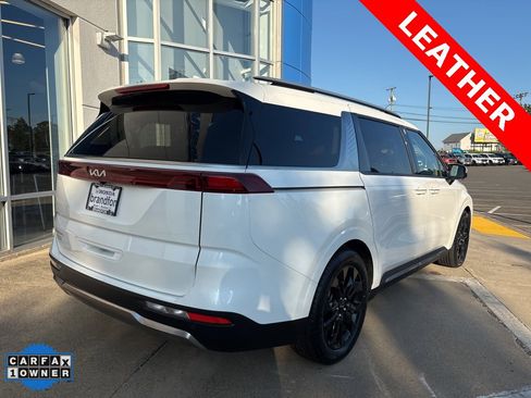 Used 2024 Kia Carnival SX Prestige image 6