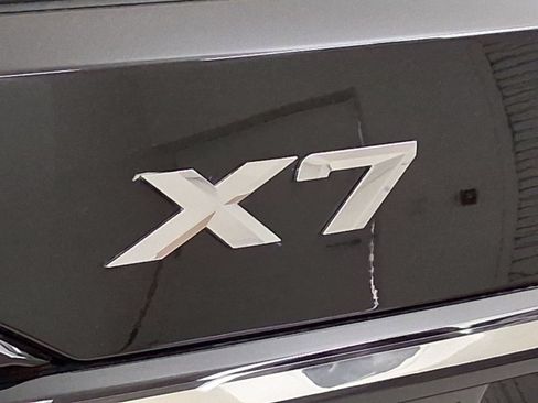Used 2024 BMW X7 xDrive40i w/ Climate Comfort Package AWD/4WD image 25