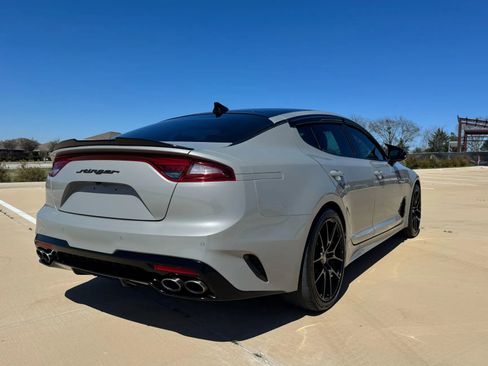Used 2019 Kia Stinger GT1 image 4